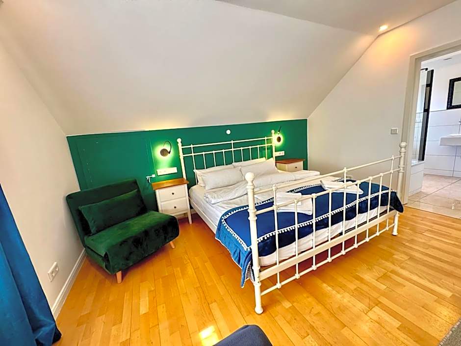 VILLA ORCHARD Frankfurt