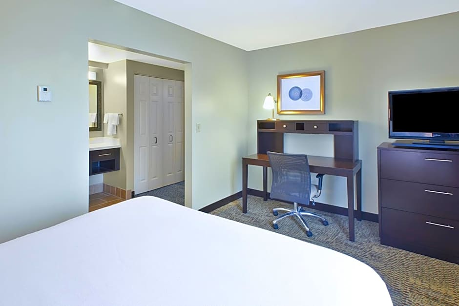 Staybridge Suites Cleveland Mayfield Heights Beachwood By IHG