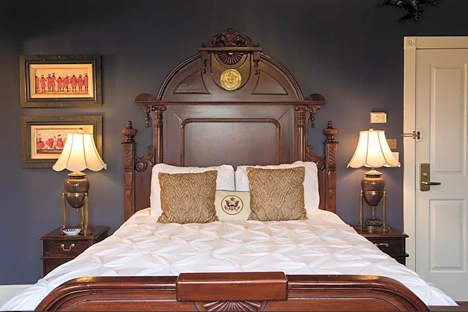 Gruene River Hotel & Retreat