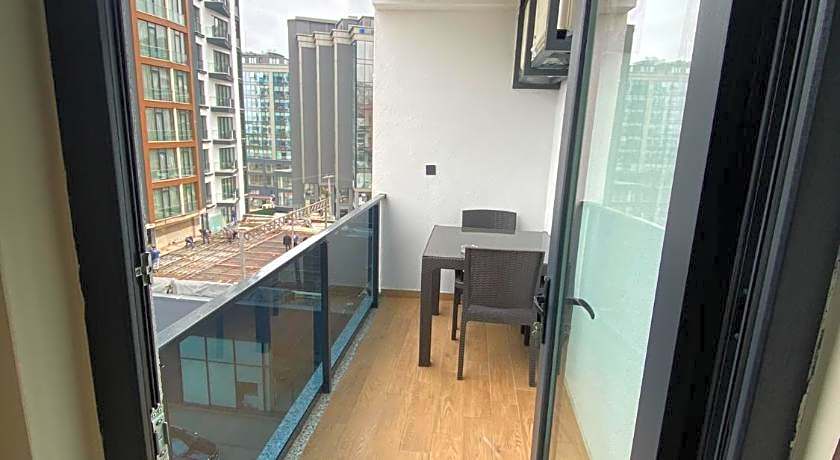 Rena Grand Residence & Suit