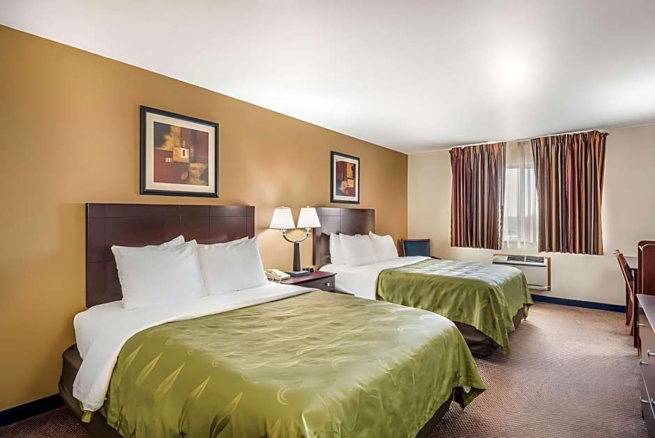 Quality Inn & Suites Eldridge Davenport North