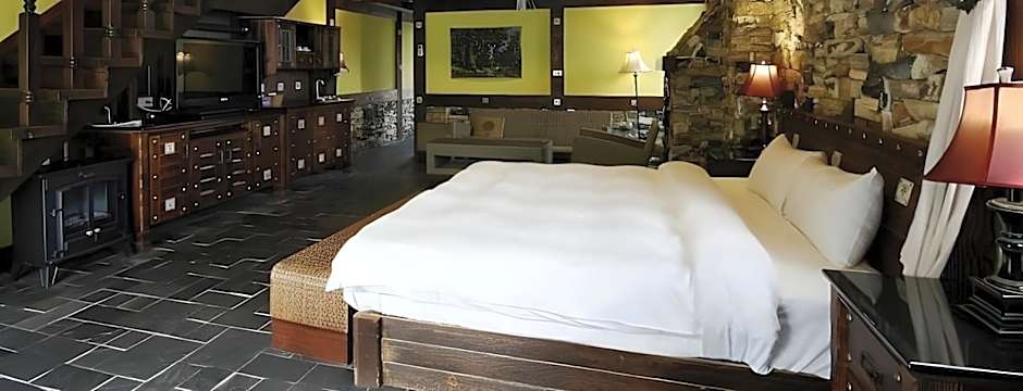 Provence Rose Lodge in Ching Jing B&B