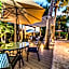 Boutique Vacation Rental Complex At Beach