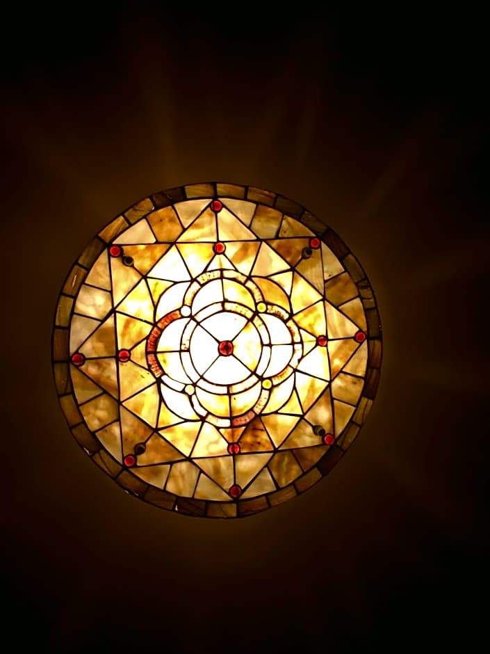 Lyall Apartment Hotel