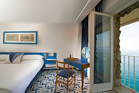 Superior Double or Twin Room with Sea View
