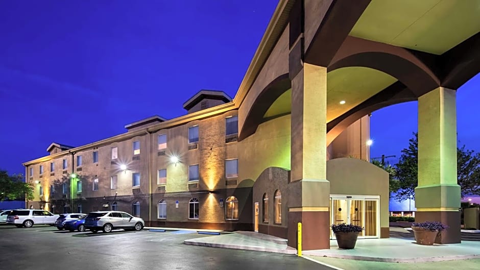 Best Western Tampa