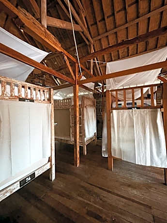 Bed in 10-Bed Mixed Dormitory Room