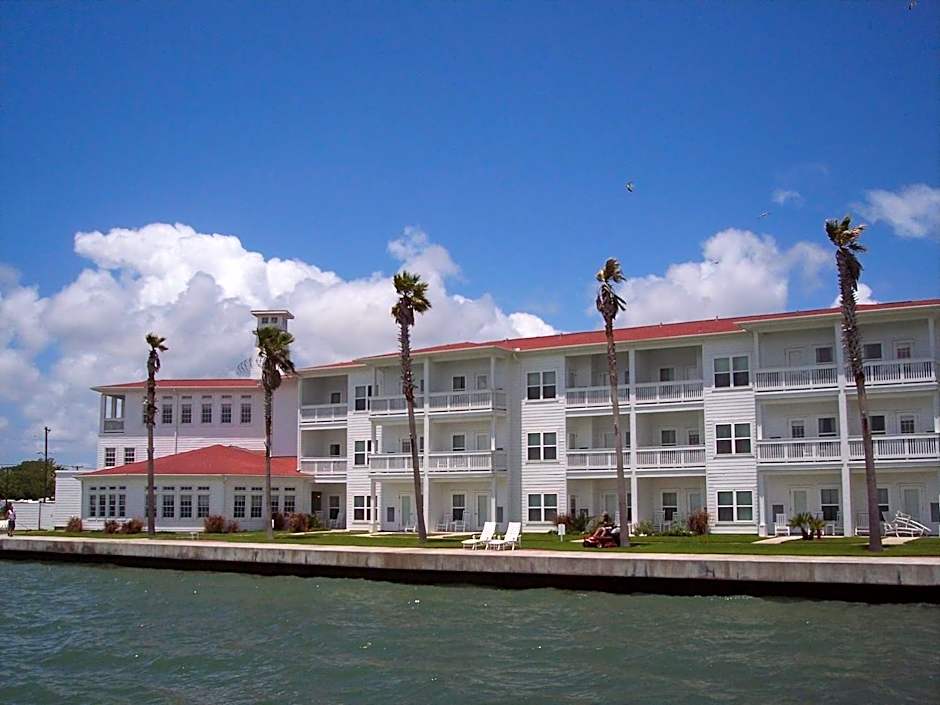 Lighthouse Inn at Aransas Bay