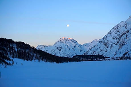 Hotel Ristorante Lagrev