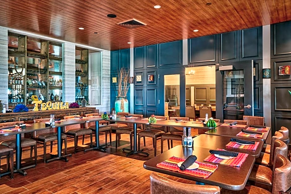 Sheraton Mesa Hotel At Wrigleyville West