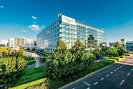 Courtyard By Marriott Prague Airport