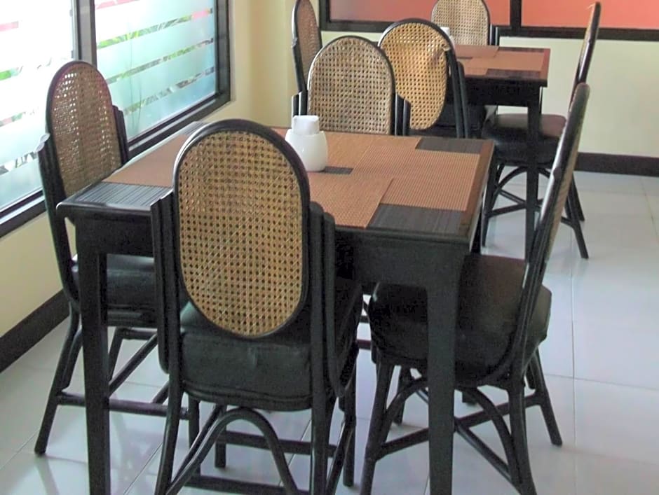 Ruemango Apartelle and Suites