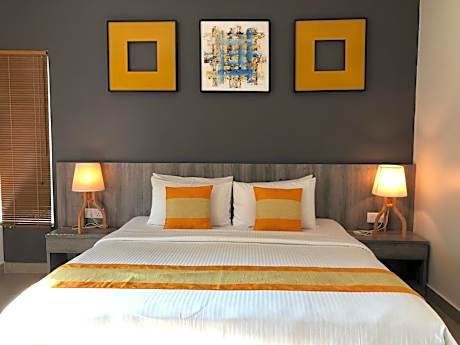 Deluxe Double or Twin Room