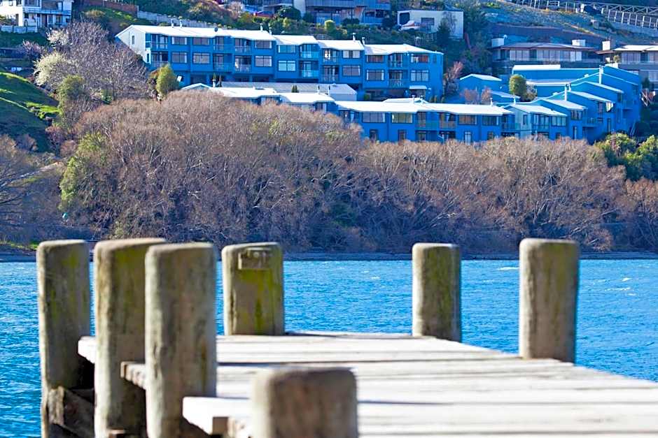 Spinnaker Bay Apartments