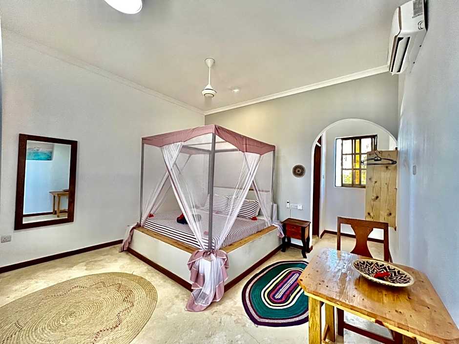 Chikachika Beach B&B