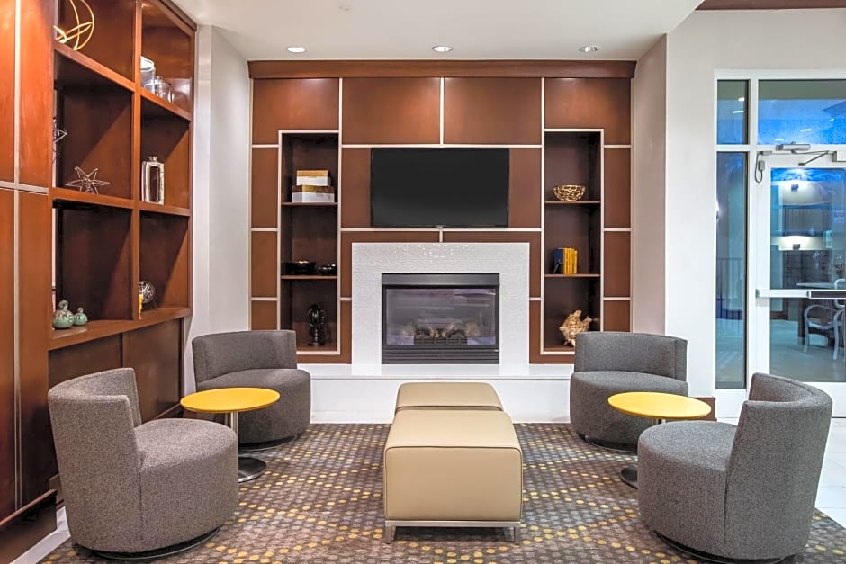 Holiday Inn - Gulfport-Airport, an IHG Hotel