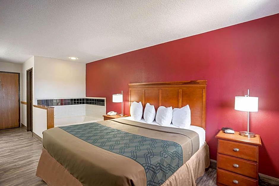 Econo Lodge Cedar Rapids South
