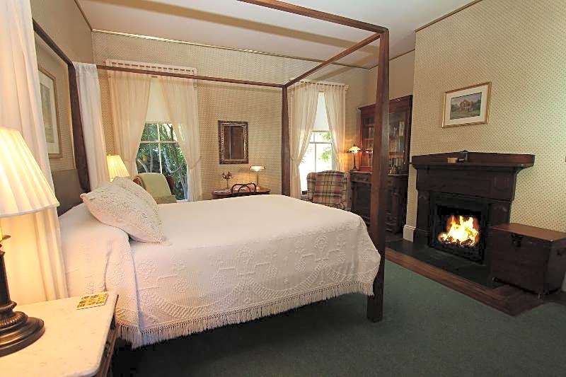 Joshua Grindle Inn