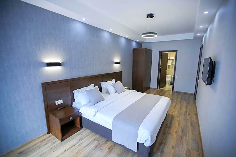 Crystal Hotel & SPA