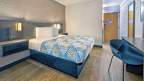 Double Room - Non-Smoking