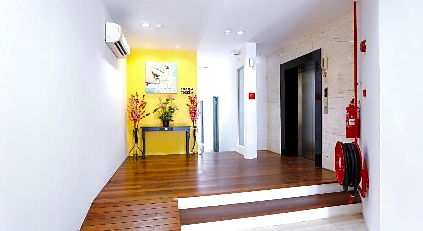 Lux Hotel