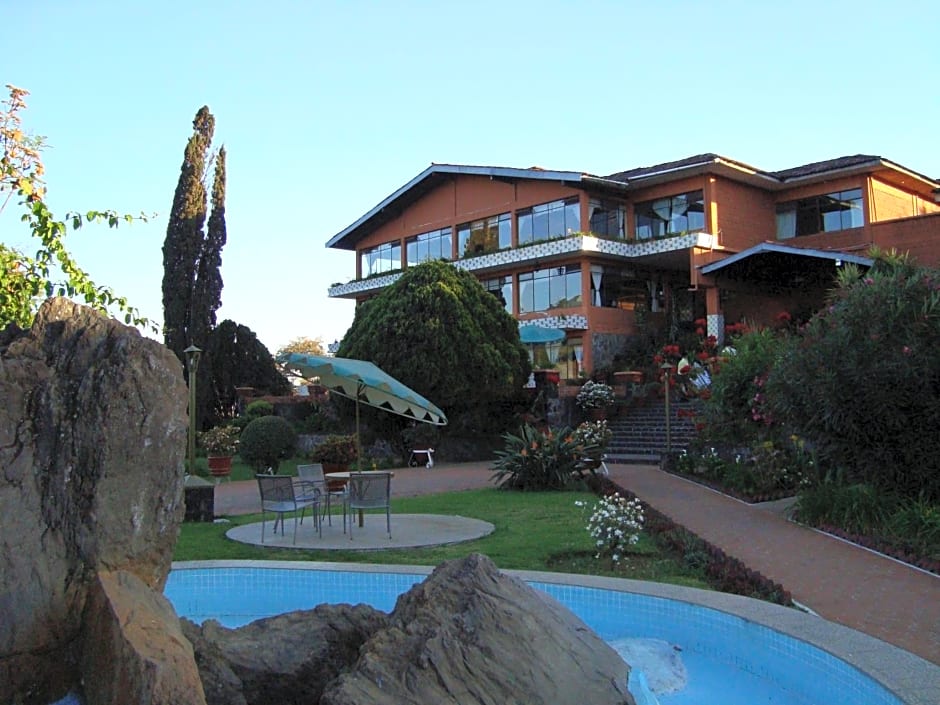 Hotel Pie de la Sierra