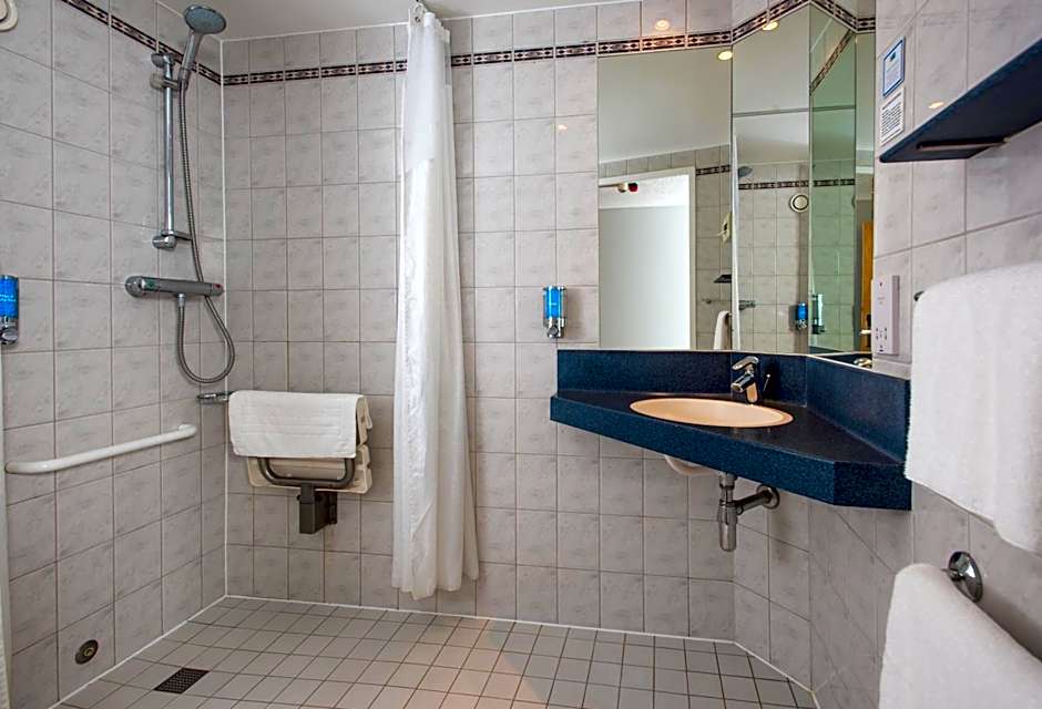 Holiday Inn Express Stoke-On-Trent By IHG