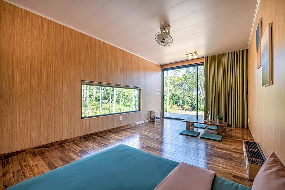 Blue Diamond Retreat