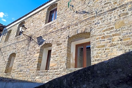 Albergue Casa de Broto