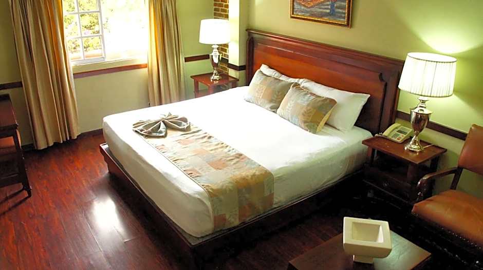 Platino Hotel & Casino