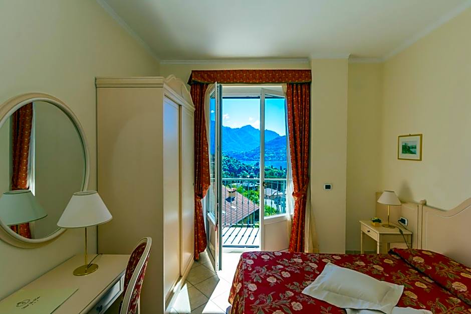 Photo 1 of 10 of Double Room with Balcony and Lake View