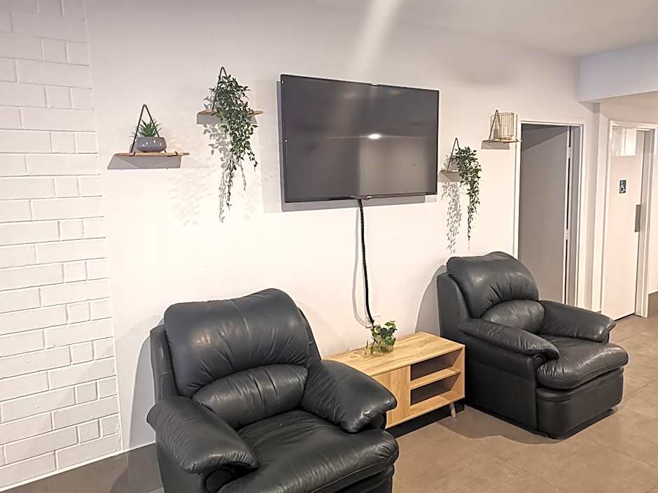 Quokka Backpackers Hostel Perth - note - Valid passport required to check in