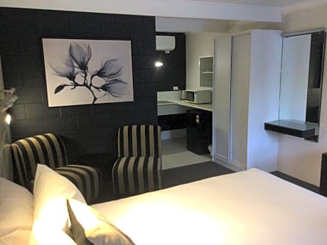 Queen Room