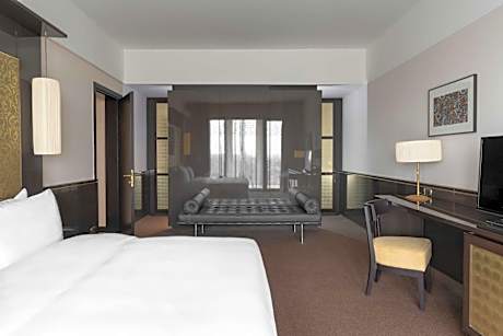 Grand Suite - Panoramic View