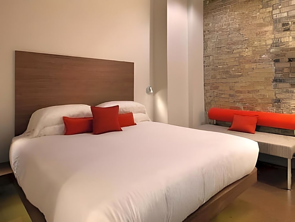 Photo 1 of 1 of 2 Double Beds, Accessible