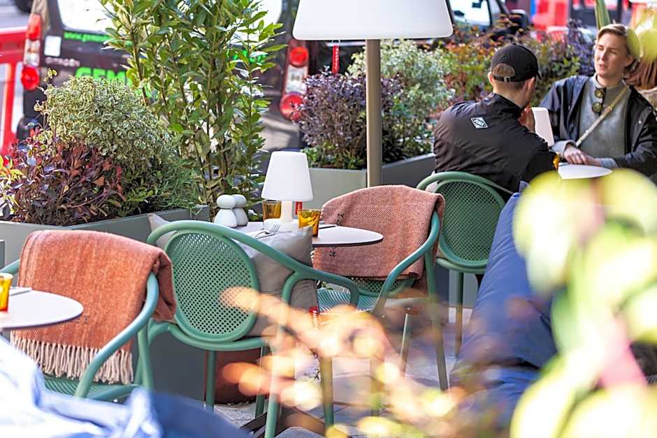 YOTEL Manchester Deansgate