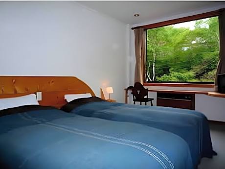 Twin Room with Breakfast