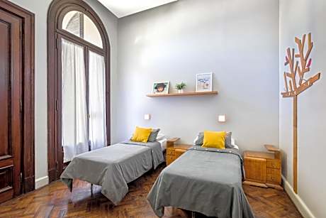 Twin Room with Private Bathroom