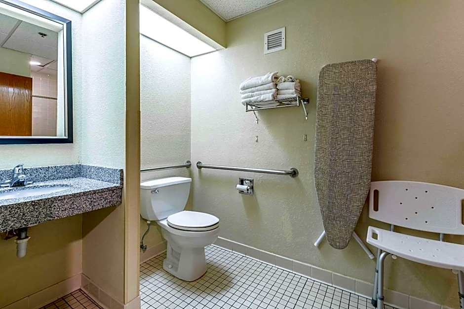 Quality Inn & Suites