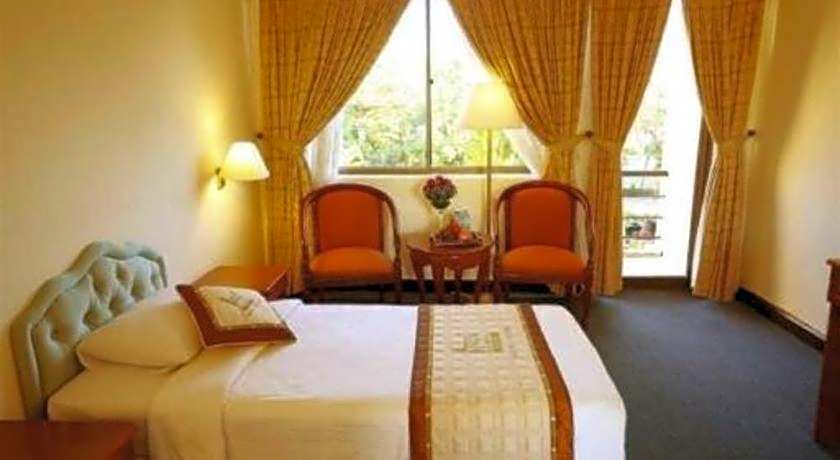 Royal Hotel