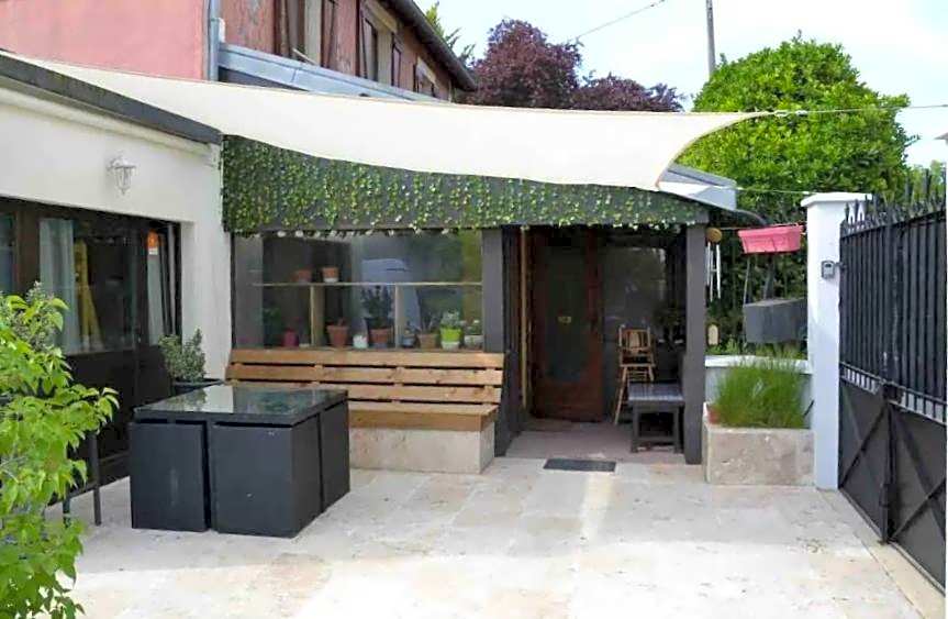 Maison 9 km Disneyland 30 min Paris