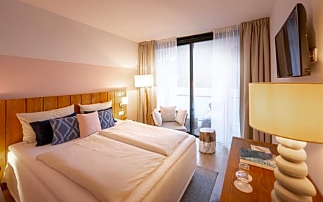 Small Double Room with Balcony or Terrace