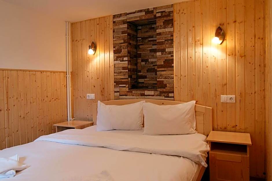 Centrul de Echitatie Poiana Brasov