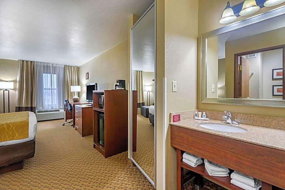 Comfort Inn & Suites Springfield I-44