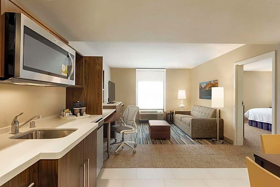 Home2 Suites By Hilton Menomonee Falls Milwaukee