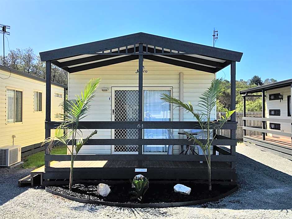 Lakes Main Holiday Park