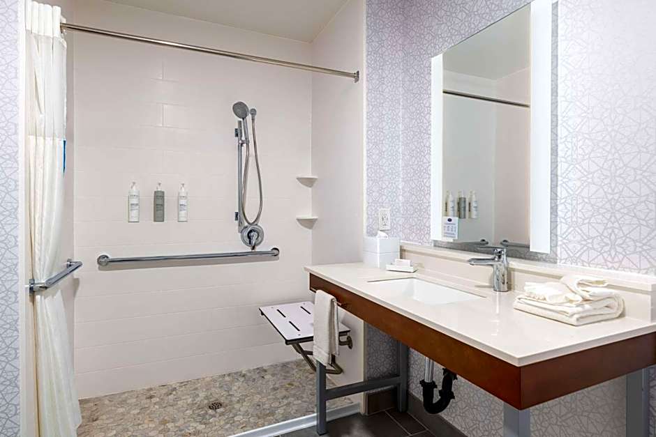 Hampton Inn By Hilton & Suites Sacramento - Cal Expo