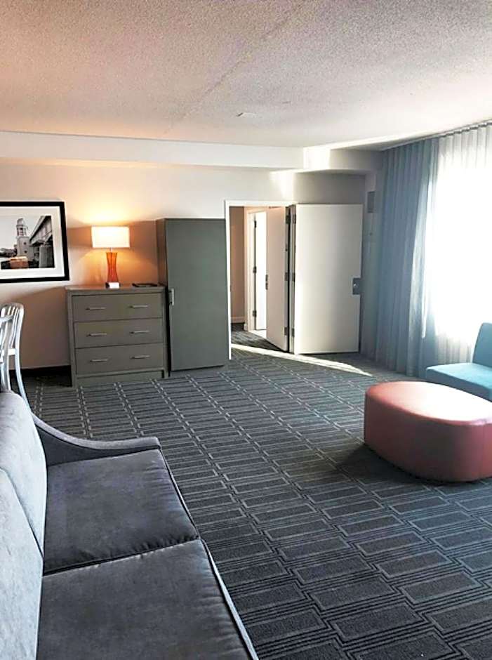 Hilton Philadelphia at Penn’s Landing