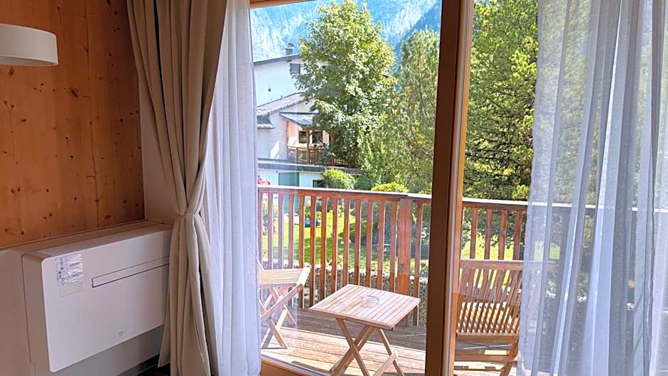 Seehotel am Hallstättersee modern rooms with AC