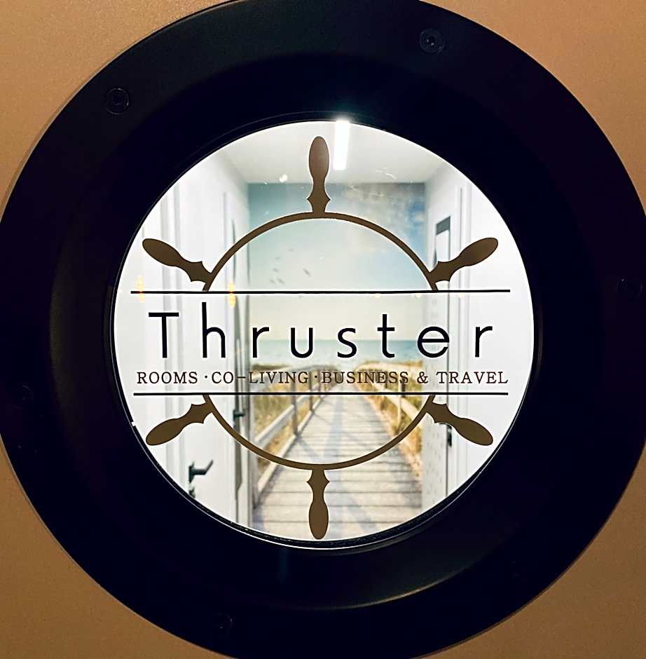 Thruster - Rooms, Kitchen, Chill-Out Zone-Netflix, Lobby-Netflix